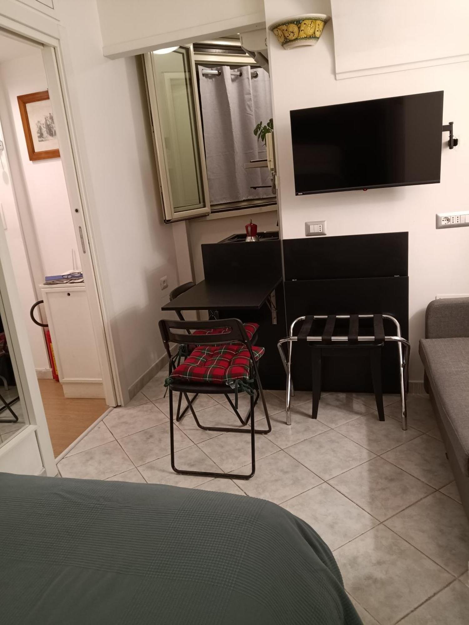 La Residenza Napoli Chiaia Short Let Apartment Superior Via Chiaia 82 Exterior photo